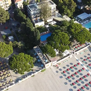 Eden Park 4* Diano Marina